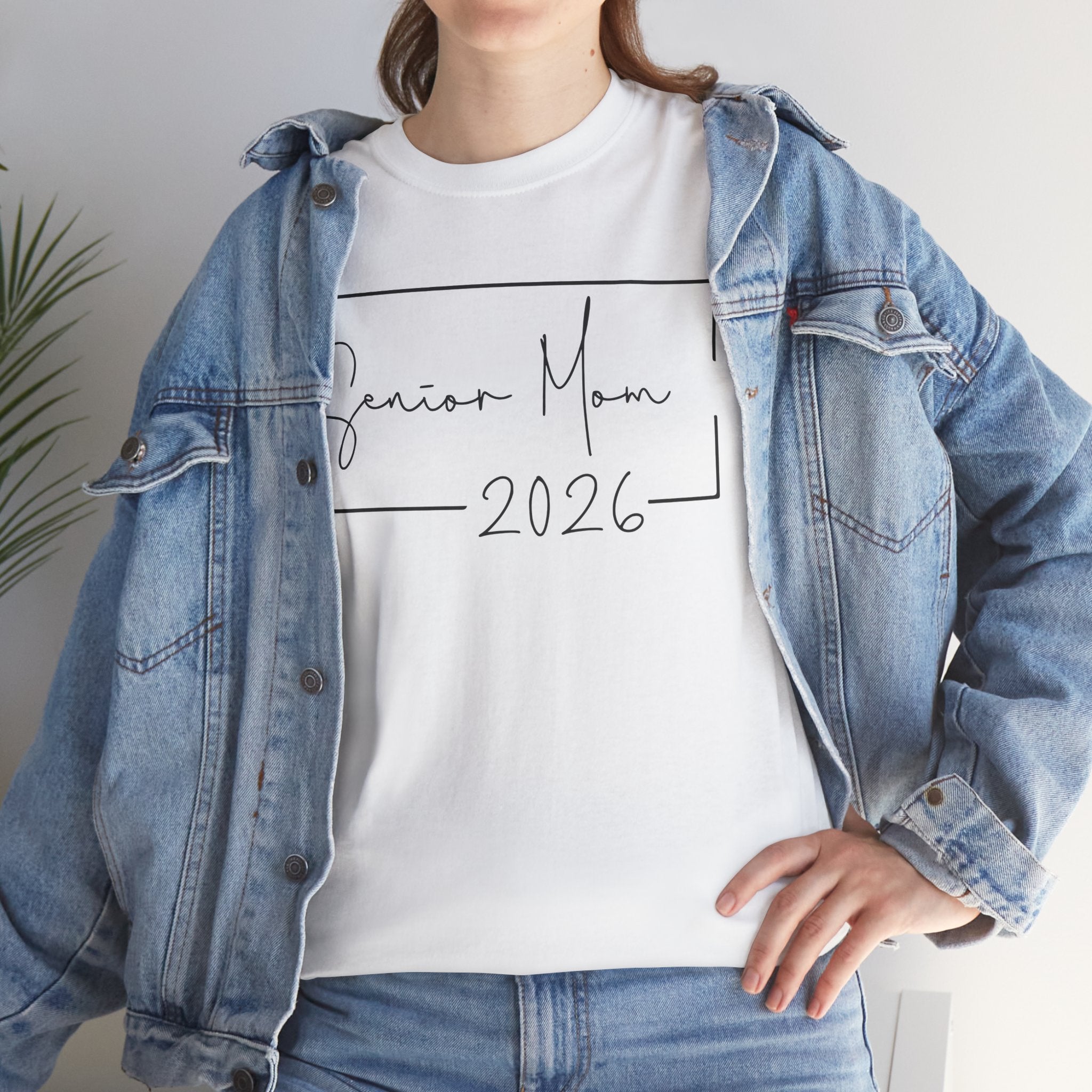 Senior Mom 2026 Script T-Shirt | Minimalist Graduation Tee | Class of 2026 Mom Shirt | Cr8tive Designs